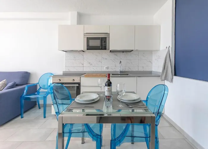 Ocean View Floor Wifi Aircon 10 Апартаменты