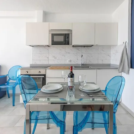 Ocean View Floor Wifi Aircon 10 Apartment